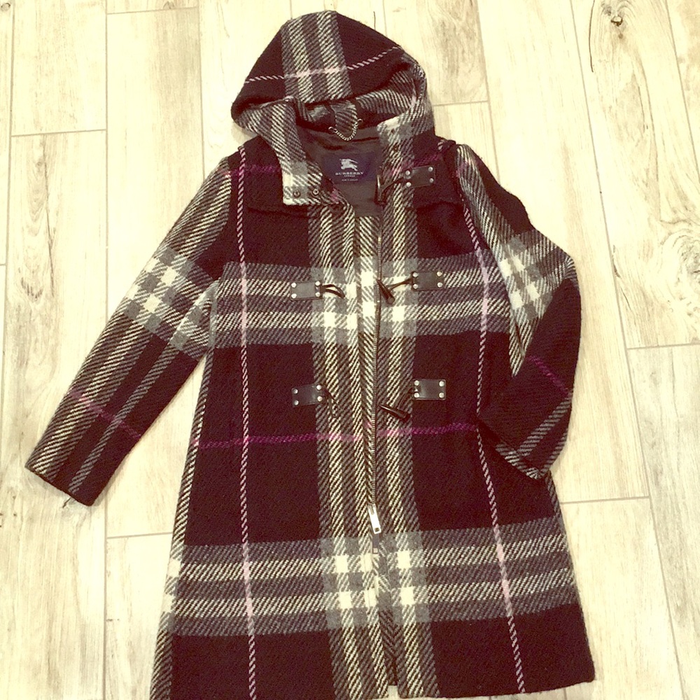 Classy Burberry Knee Length Coat